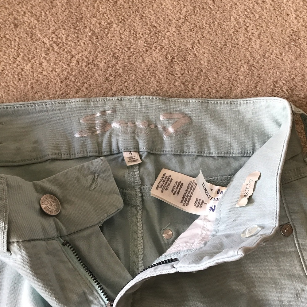 Elegant Women's Skinny Jeans in Lavender and Mint - Picture 5 of 5
